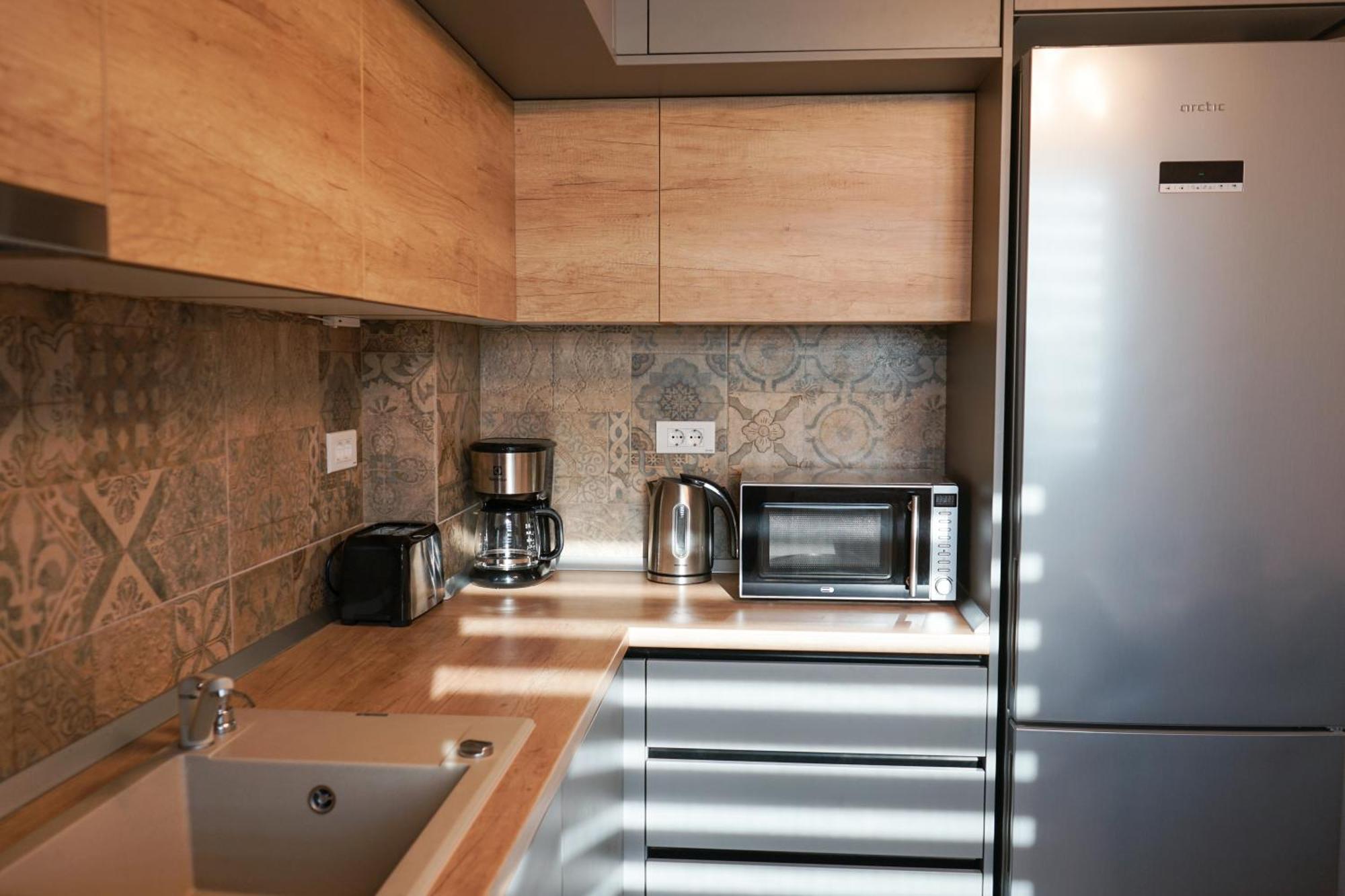 Mirandis Apartments - Comfort & Private Parking Near Coresi Mall Braşov Exterior foto
