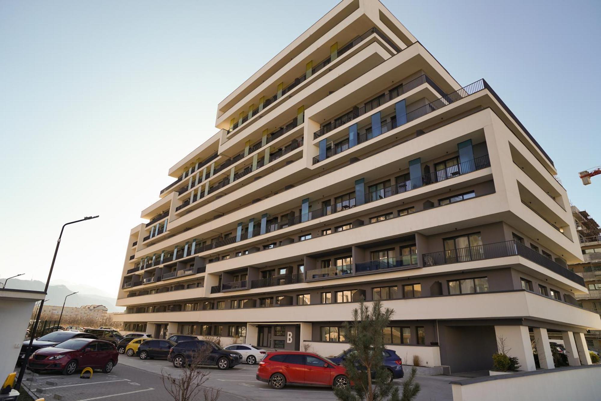 Mirandis Apartments - Comfort & Private Parking Near Coresi Mall Braşov Exterior foto